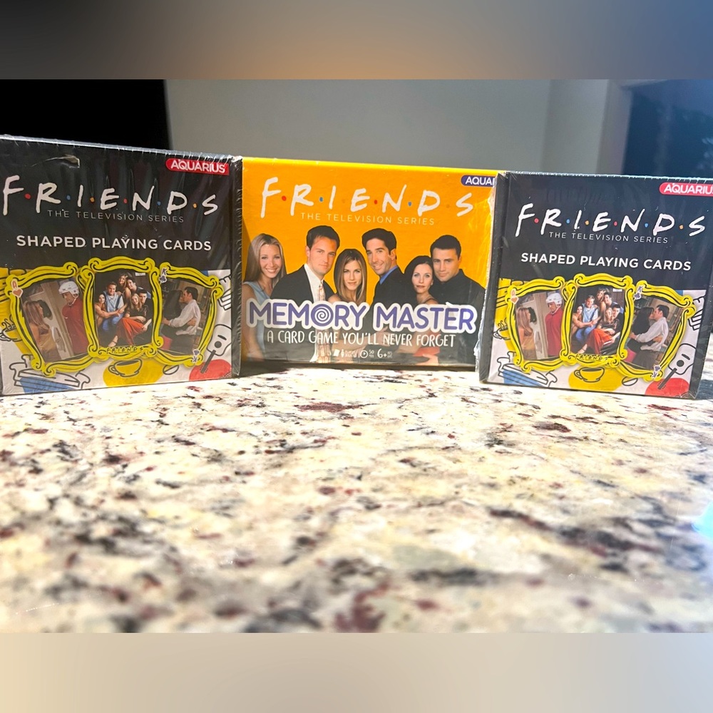 FRIENDS playing cards and game